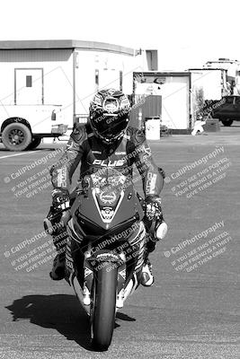 media/Apr-10-2022-SoCal Trackdays (Sun) [[f104b12566]]/Around the Pits/